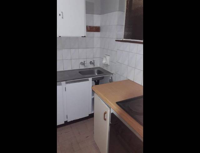 2 BEDROOM PROPERTY TO RENT IN KWAGGASRAND